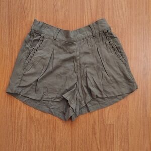 Jack by BB Dakota olive green shorts pull-on rayon size small